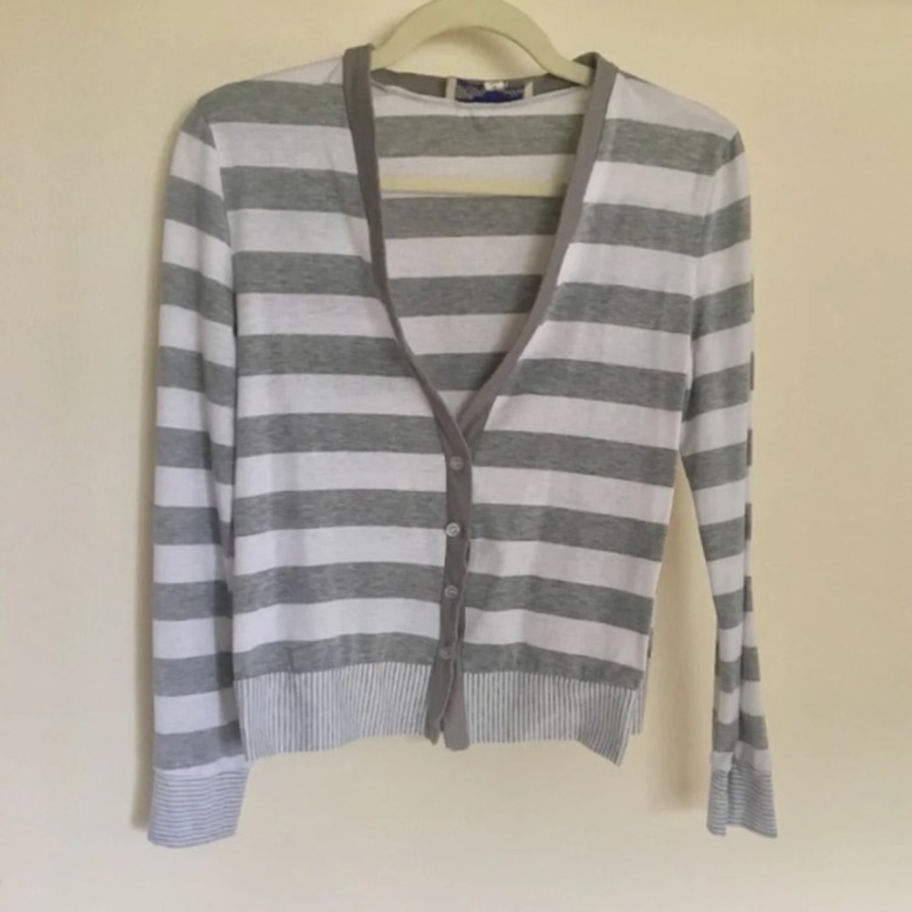 Francesca’s Gray & White Striped Cardigan